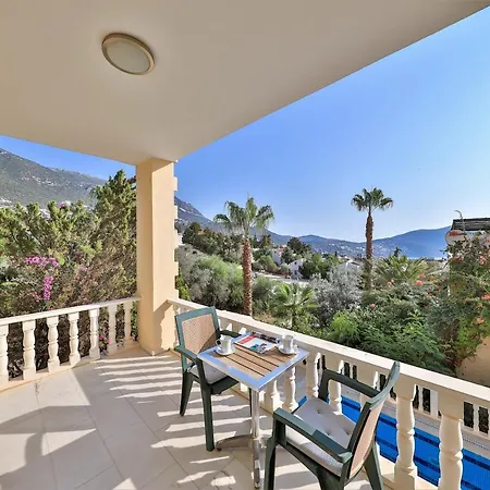 Caretta Vila Kalkan